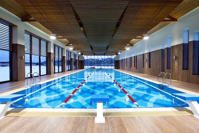 Плавательный бассейн